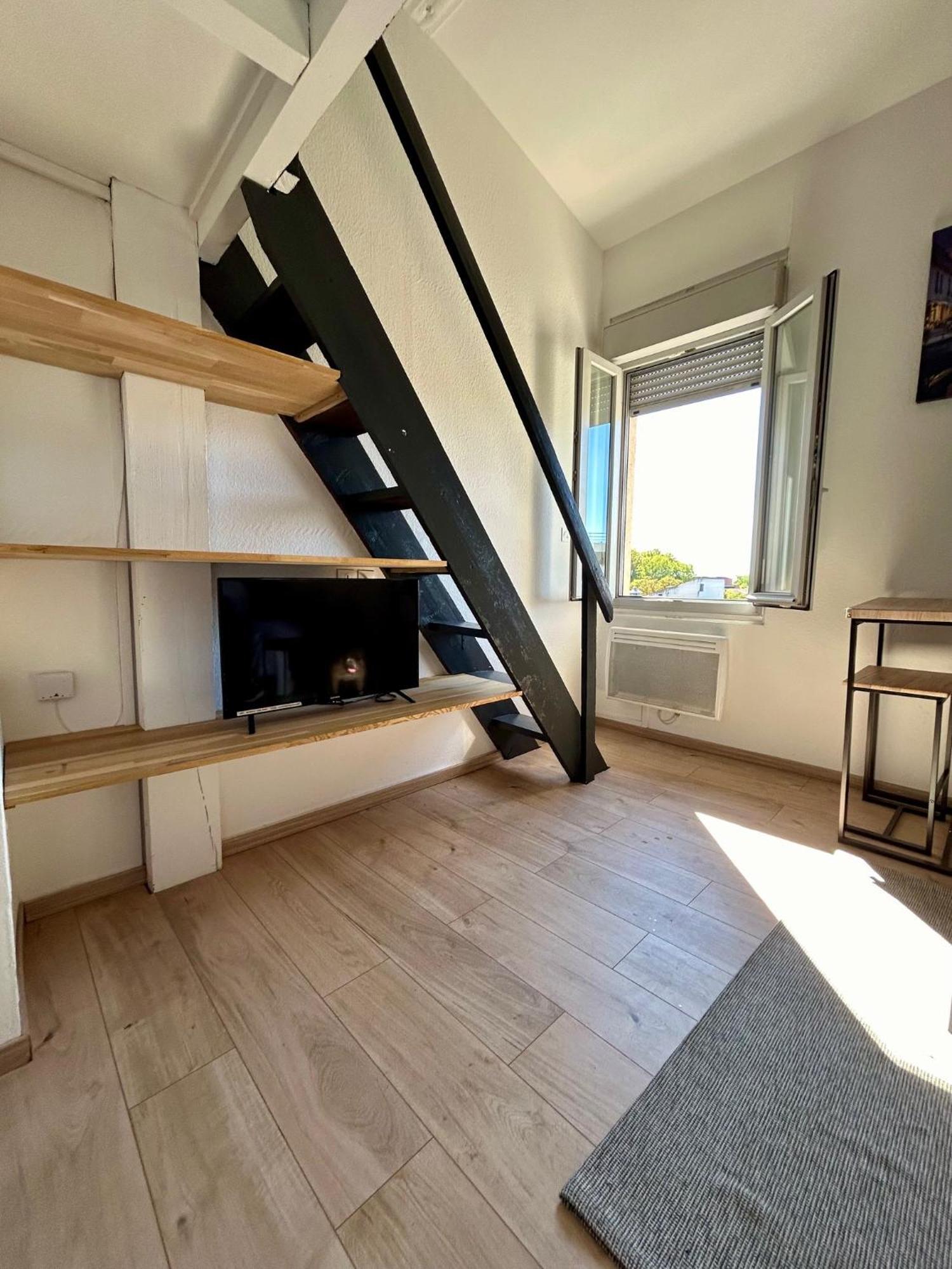 Le Duplex Toulousain - Tram Metro - Centre Ville トゥールーズ エクステリア 写真